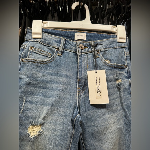 NWT Special A Distressed Skinny Jeans Size 1 - Picture 2 of 9